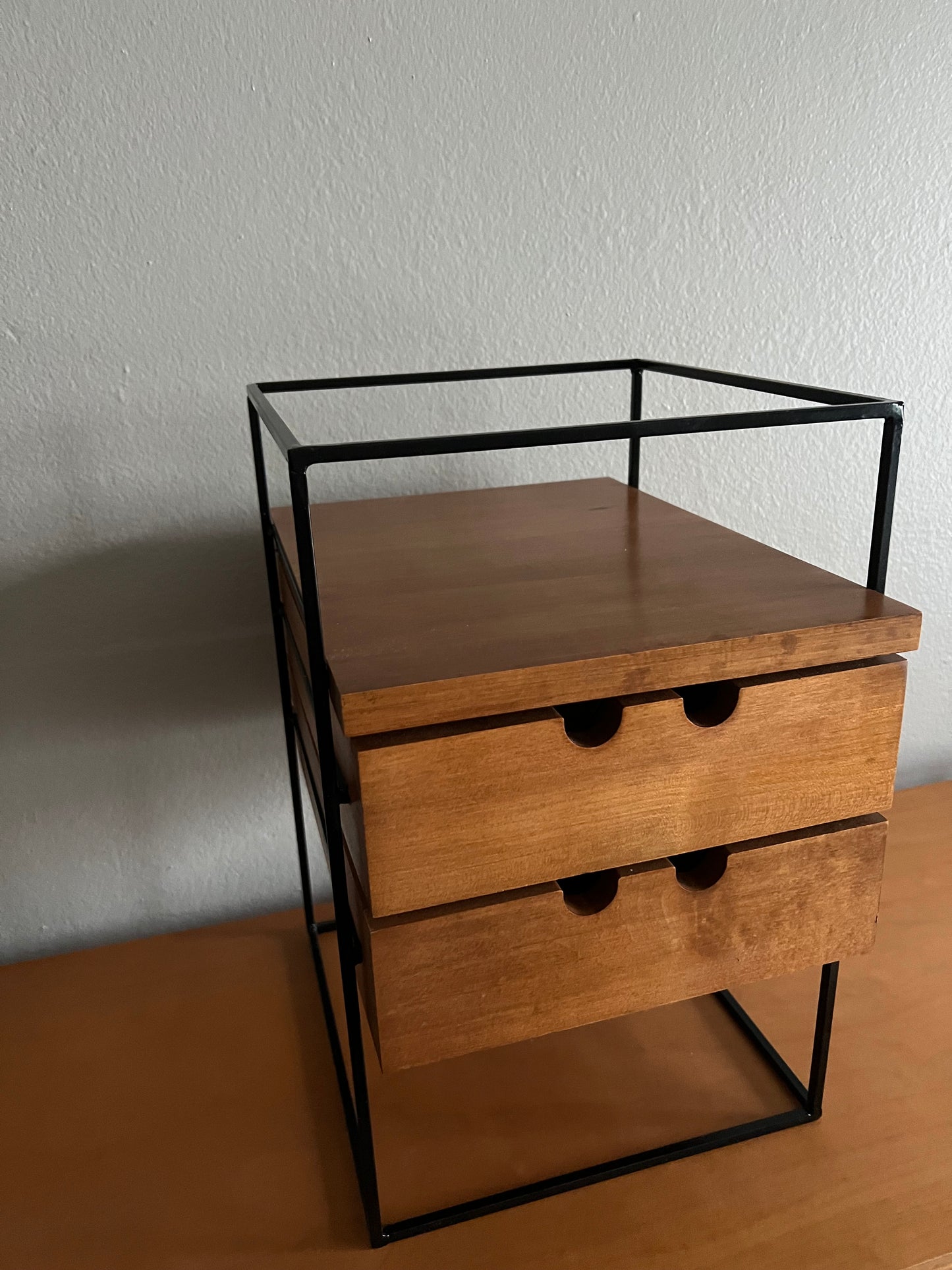 Planner Group Desk Organizer by Paul McCobb for Winchendon Furniture (2 of 2)