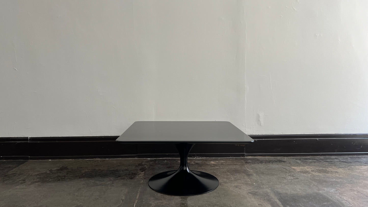 Eero Saarinen x Charlotte Perriand Tokyo Tulip Table