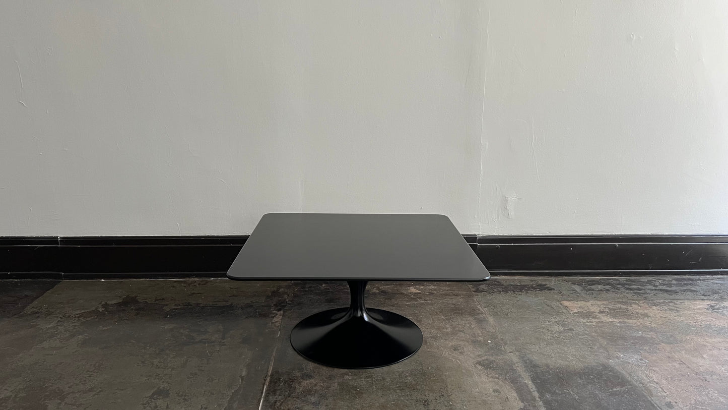 Eero Saarinen x Charlotte Perriand Tokyo Tulip Table