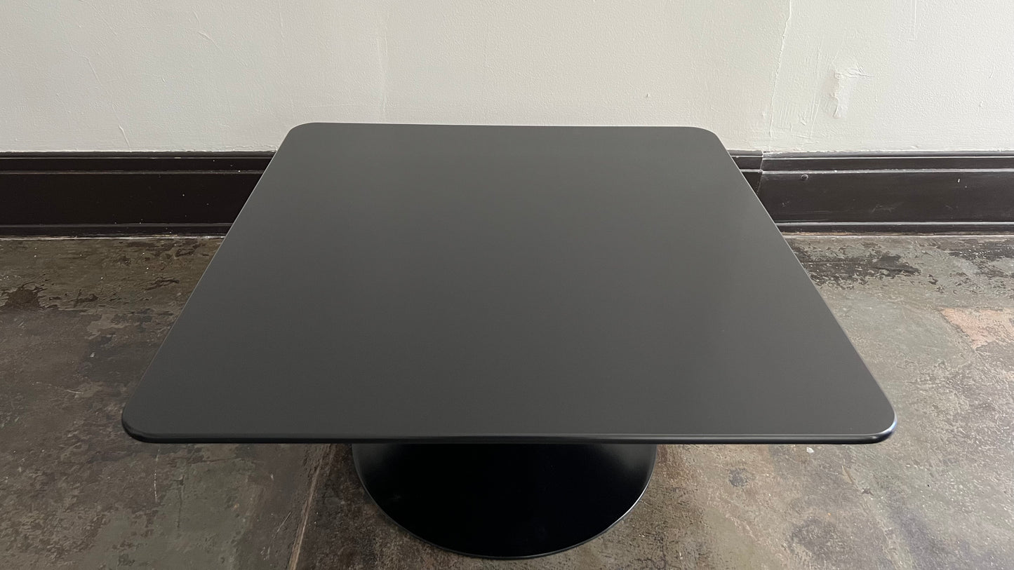 Eero Saarinen x Charlotte Perriand Tokyo Tulip Table