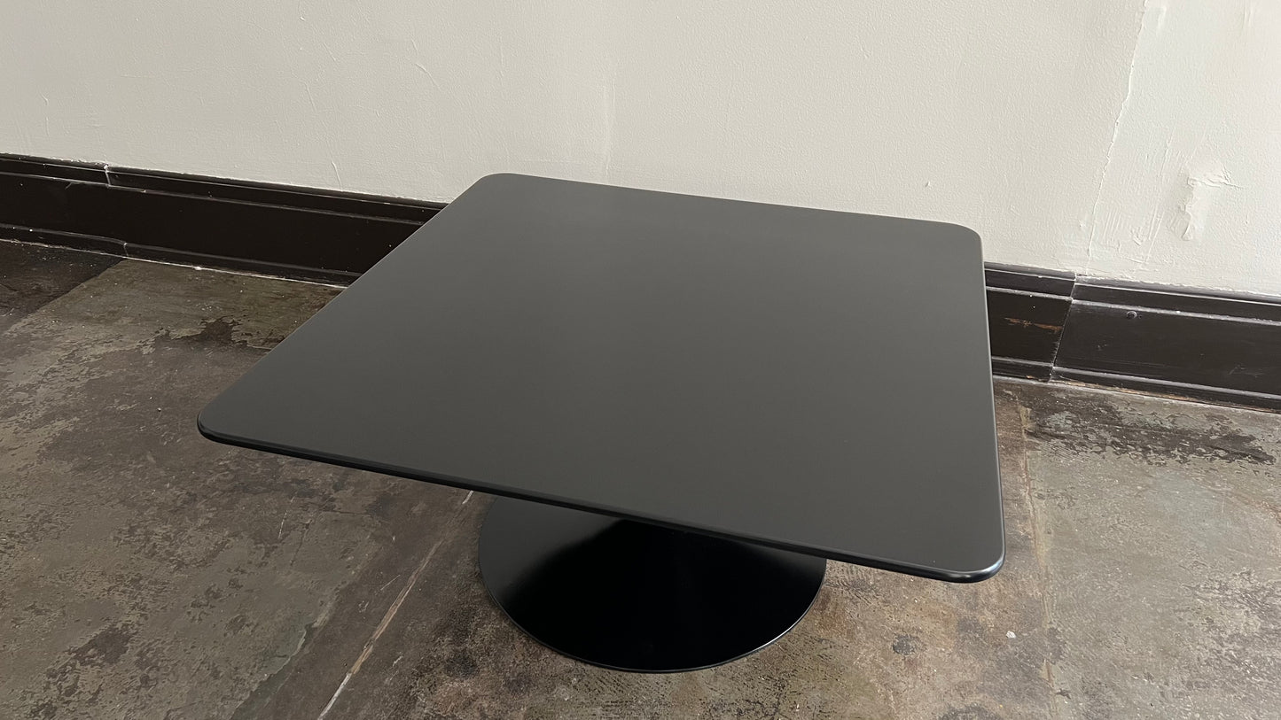 Eero Saarinen x Charlotte Perriand Tokyo Tulip Table
