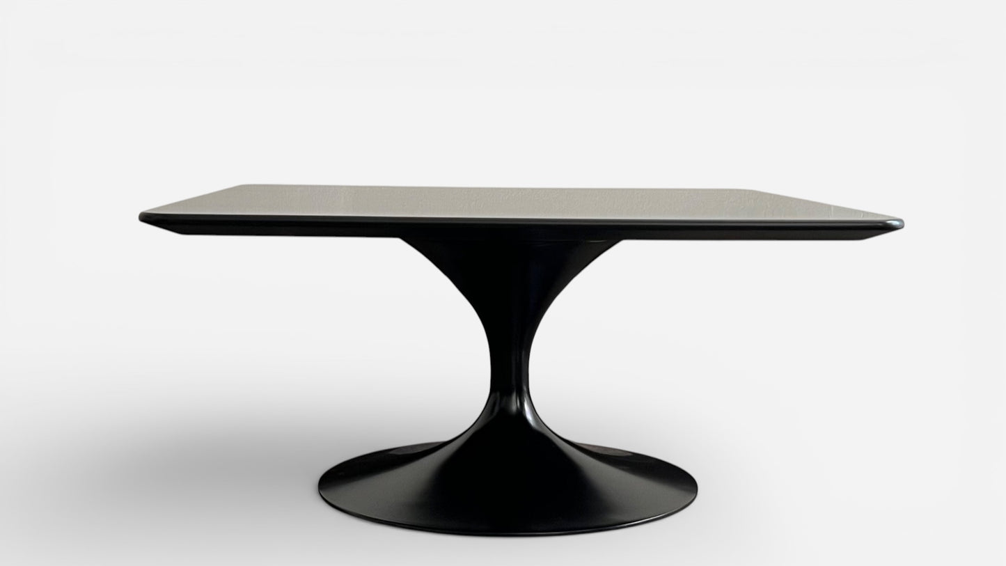 Eero Saarinen x Charlotte Perriand Tokyo Tulip Table
