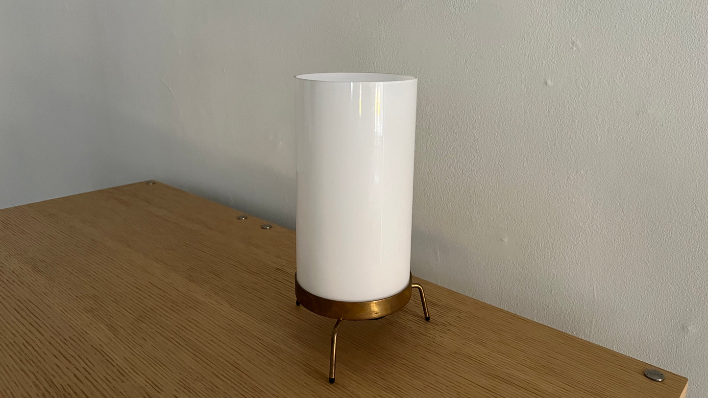 PM-02 Table Lamp by Paul McCobb re-edited by Fritz Hansen