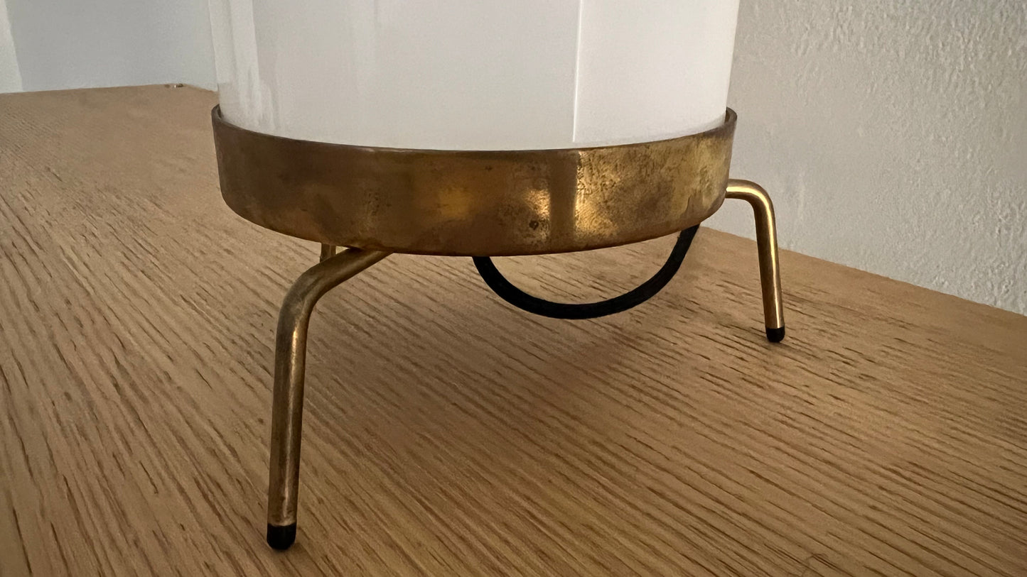 PM-02 Table Lamp by Paul McCobb re-edited by Fritz Hansen