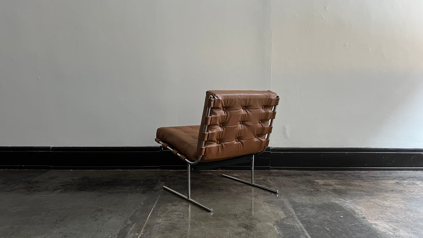 T Invertido by Jorge Zalszupin for L'Atelier