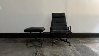 Soft Pad Lounge Chair with Ottoman