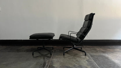 Soft Pad Lounge Chair with Ottoman