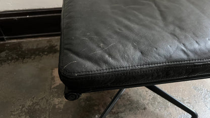 Soft Pad Lounge Chair with Ottoman